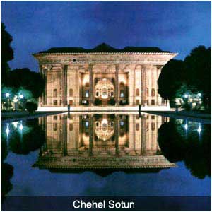 Isfahan, Chehel Sotune